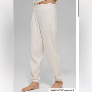 Alo waffle white ivory Joggers